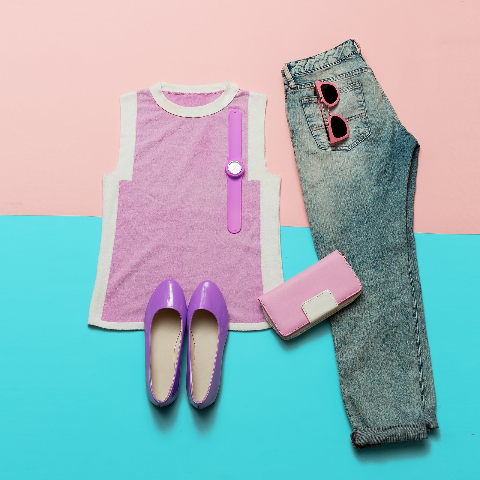 Fashionable Summer Look. Pink clothes and accessories. Jeans. Ca