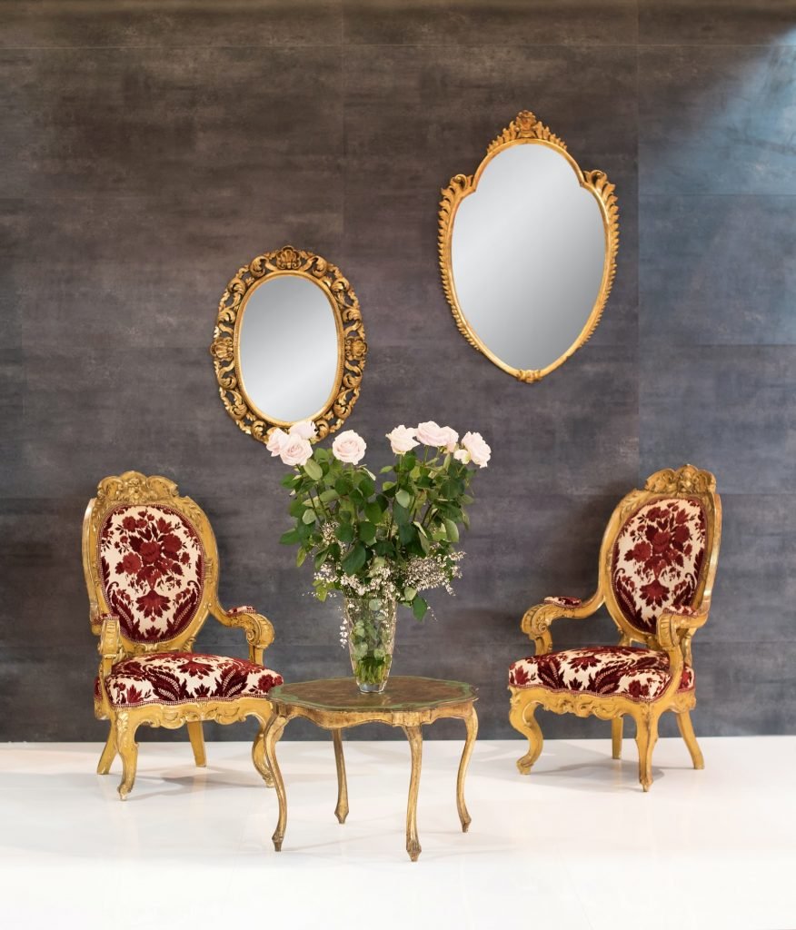 Elegant retro or vintage style interior decor