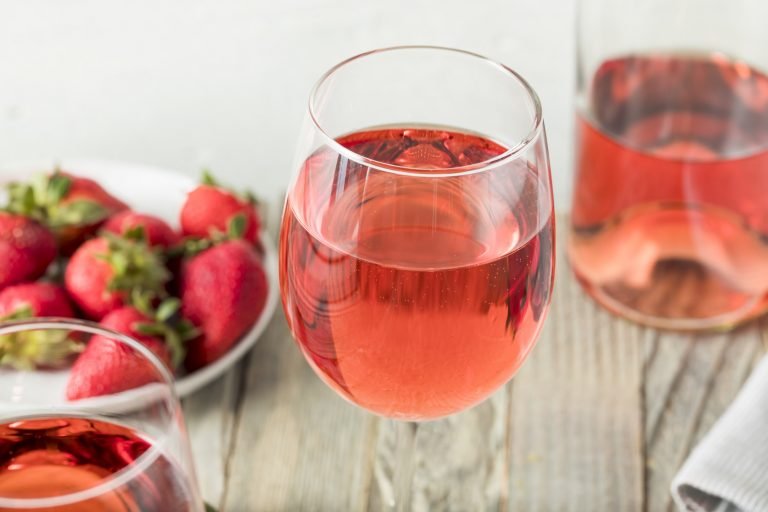 Refreshing Pink Rosé Wine