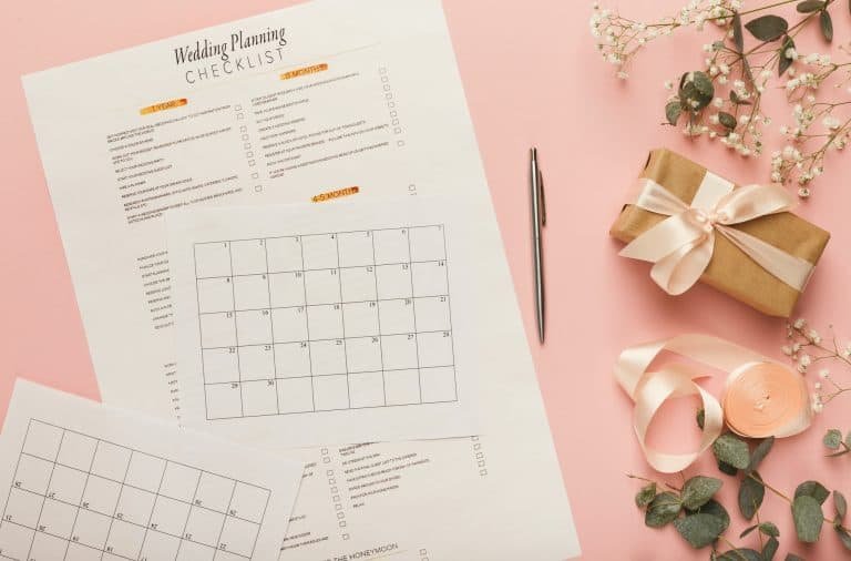Bridal background with planner checklist