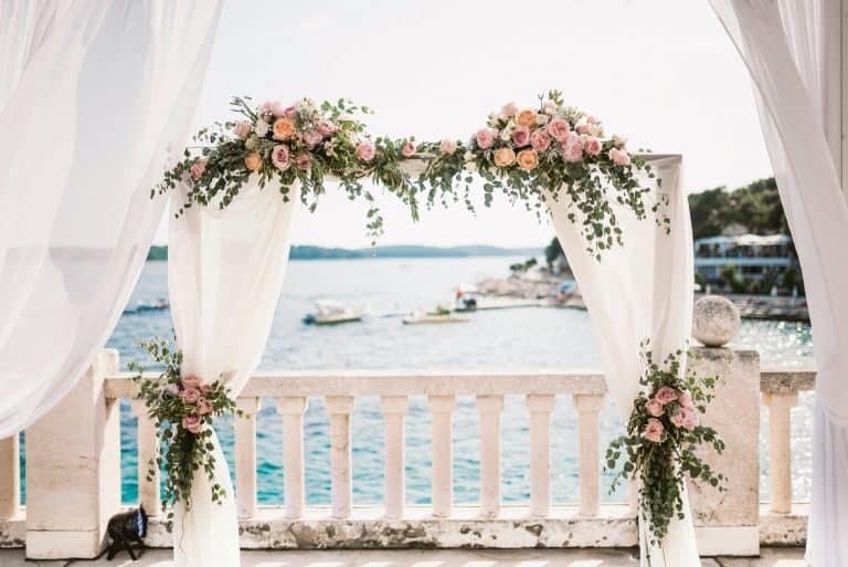 Wedding arch